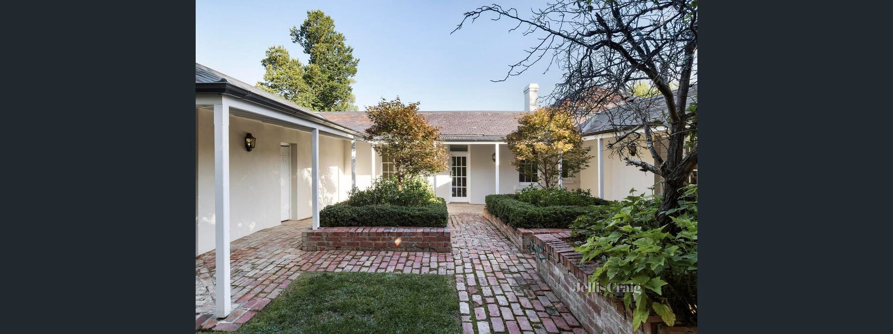 Completed rendered courtyard elevation at Rosehill Homestead