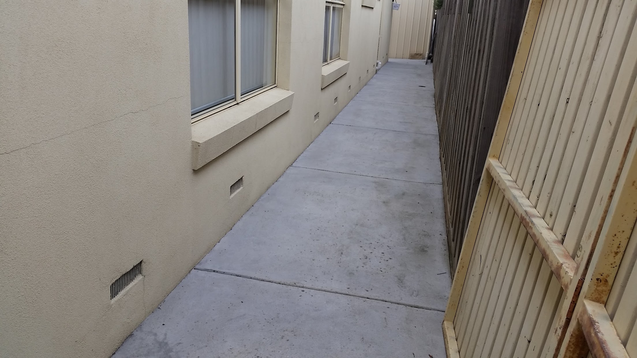 Hairline render cracking on South Morang property before remedial repairs